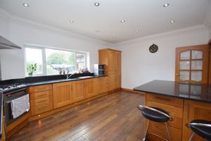 Photo 16- click for photo gallery